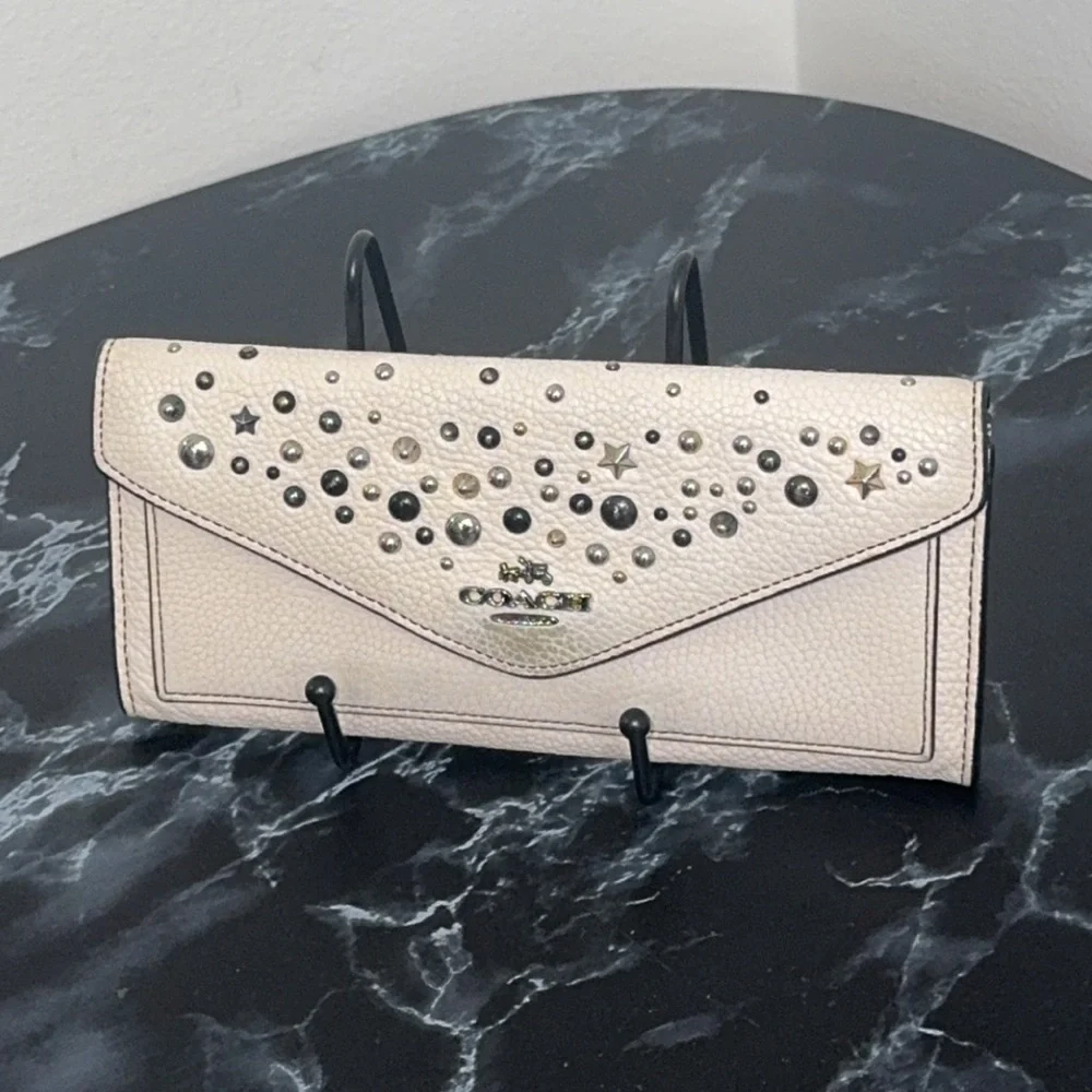 COACH STAR RIVETS CROSSGRAIN LEATHER ENVELOPE WALLET 59511 AUTHENTIC